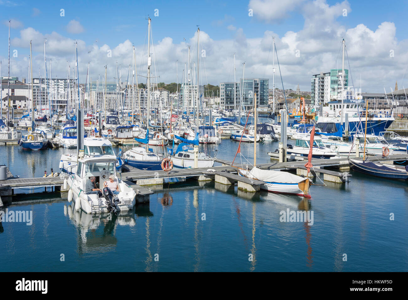 A ovest del molo, la Marina a Sutton Harbour, Barbican, Plymouth Devon, Inghilterra, Regno Unito Foto Stock