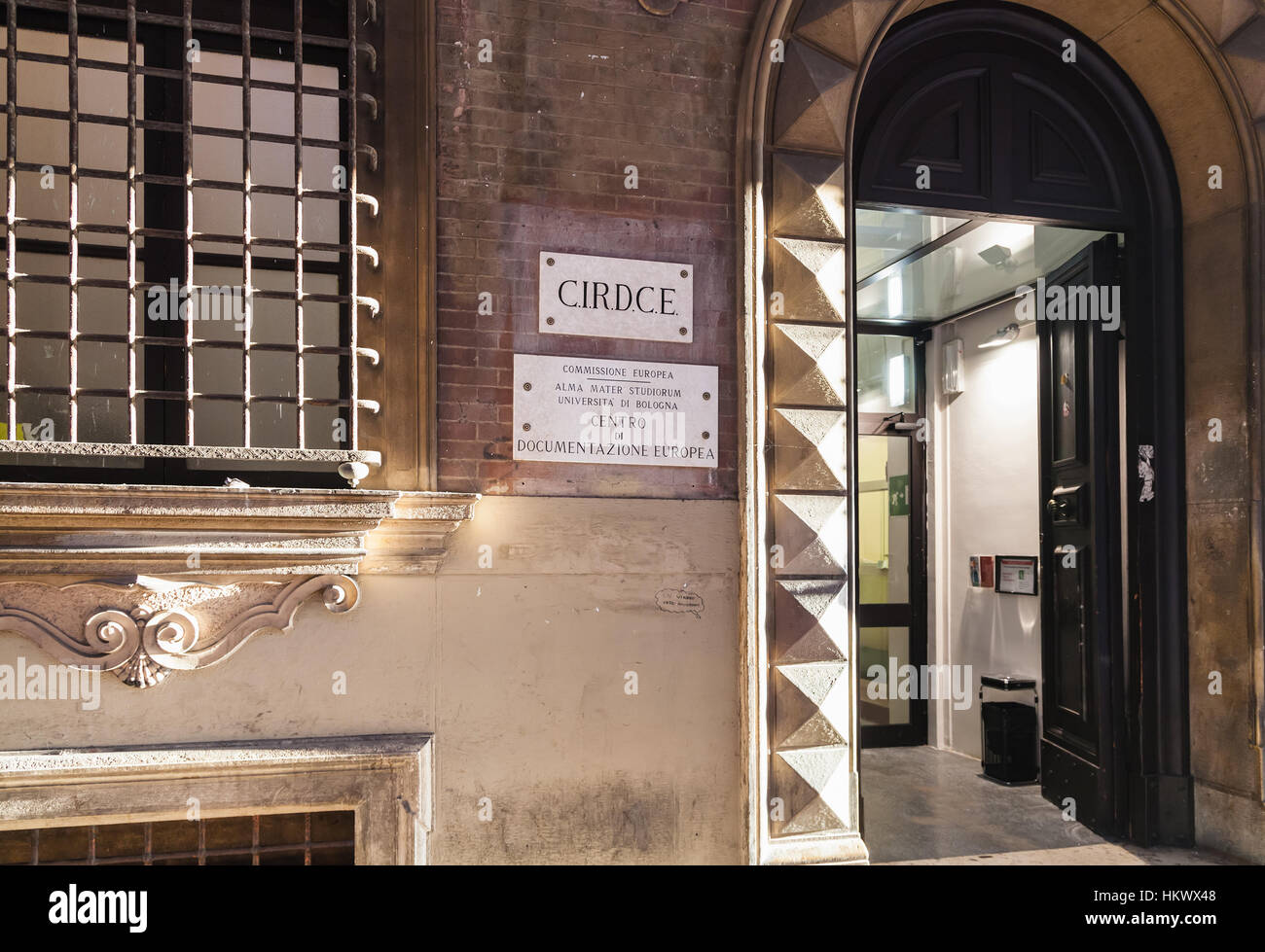 BOLOGNA, Italia - 2 Novembre 2012: Centro di Documentazione Europea in Alma Mater Studiorum Facoltà di Diritto dell Università di Bologna. È la prima università Foto Stock