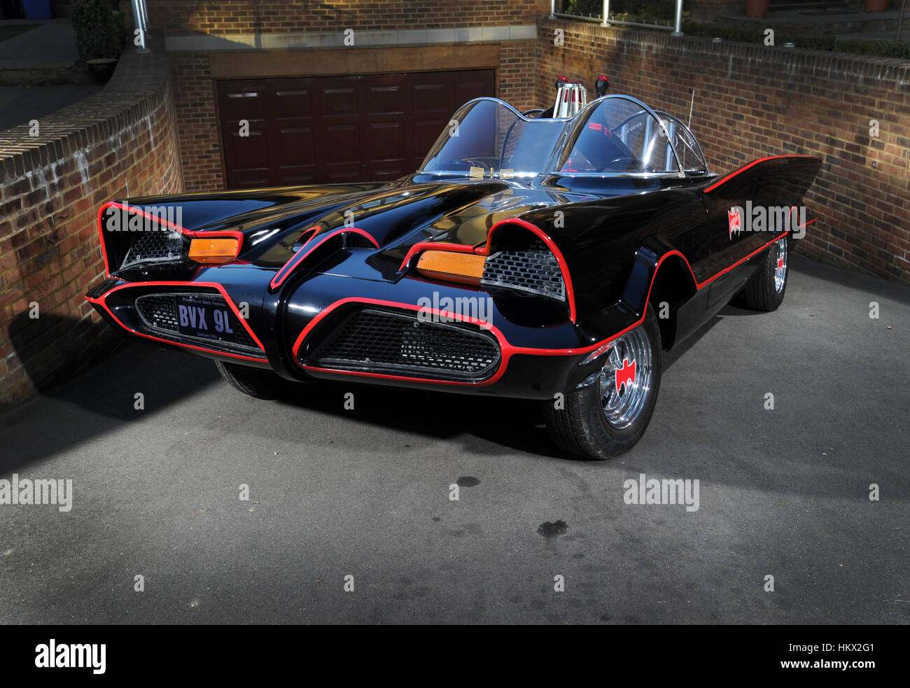 Anni sessanta TV show Batmobile replica, l'originale costruita da George Barris da una Lincoln Futura Visualizza concept car Foto Stock