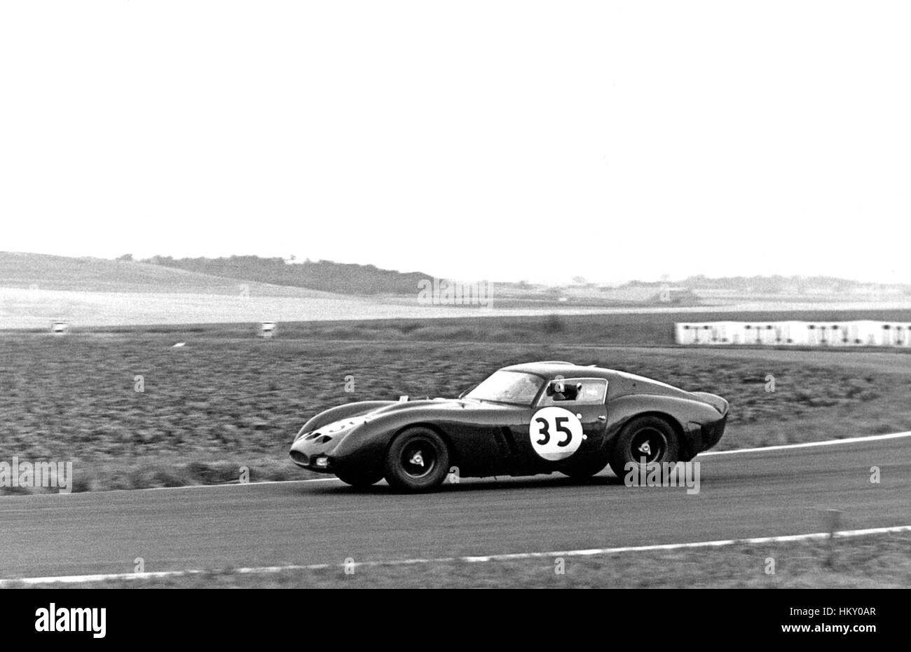 1965 Peter Sutcliffe GB Ferrari 250 GTO Lowline Reims 12 ore dnf GG Foto Stock
