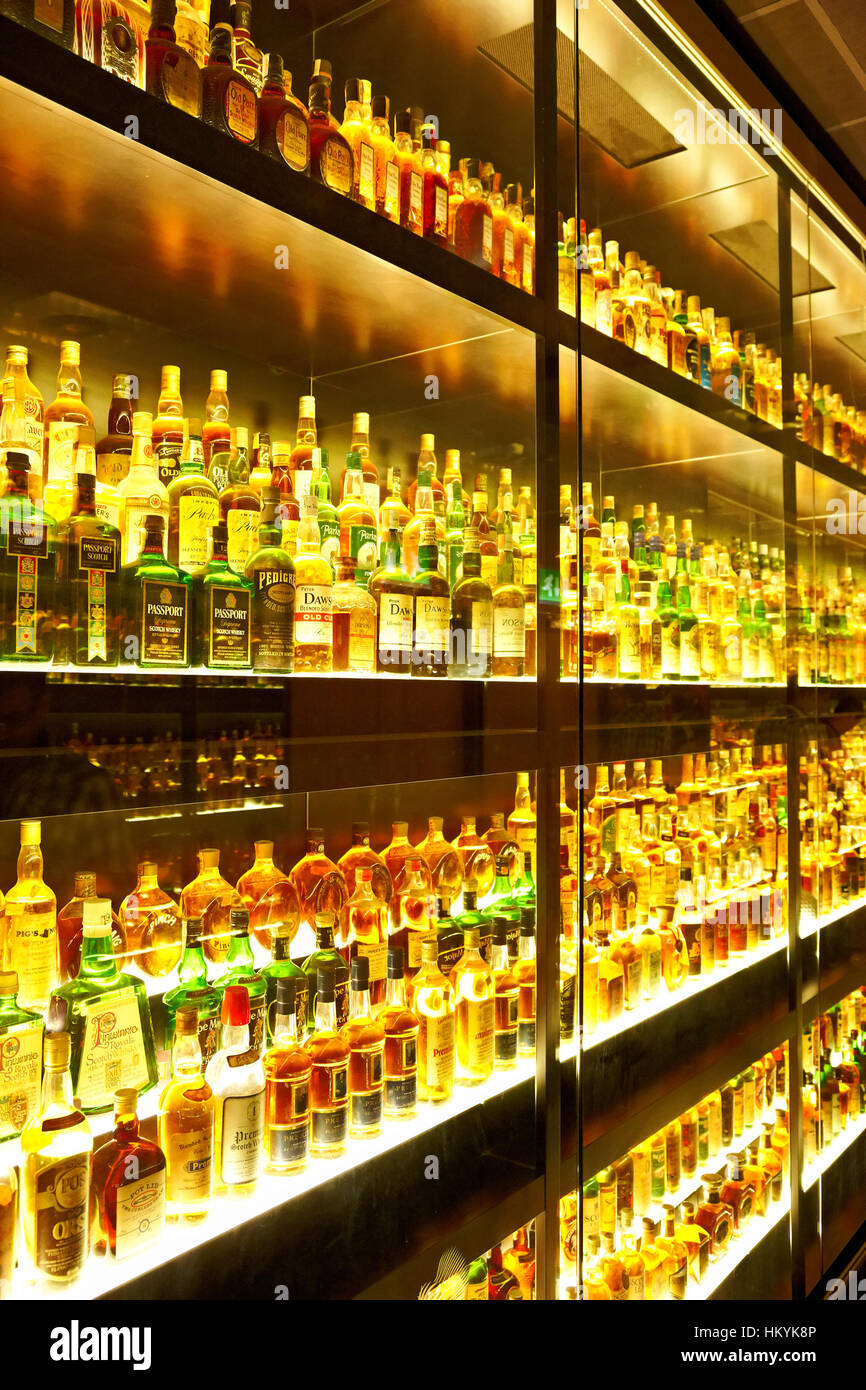 Edimburgo, Scozia - 10 Luglio: Diageo Claive Vidiz raccolta, il più grande di Scotch whisky raccolta nel mondo il 10 luglio 2012 a Edimburgo, Scotl Foto Stock