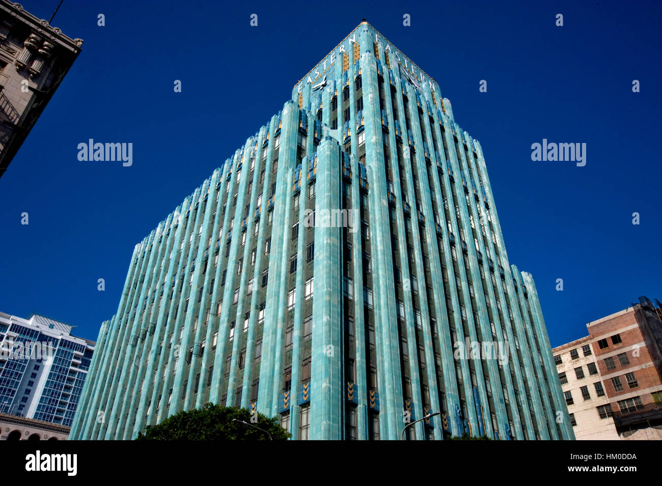 Art Deco edificio orientale a Broadway nel centro di Los Angeles, California Foto Stock