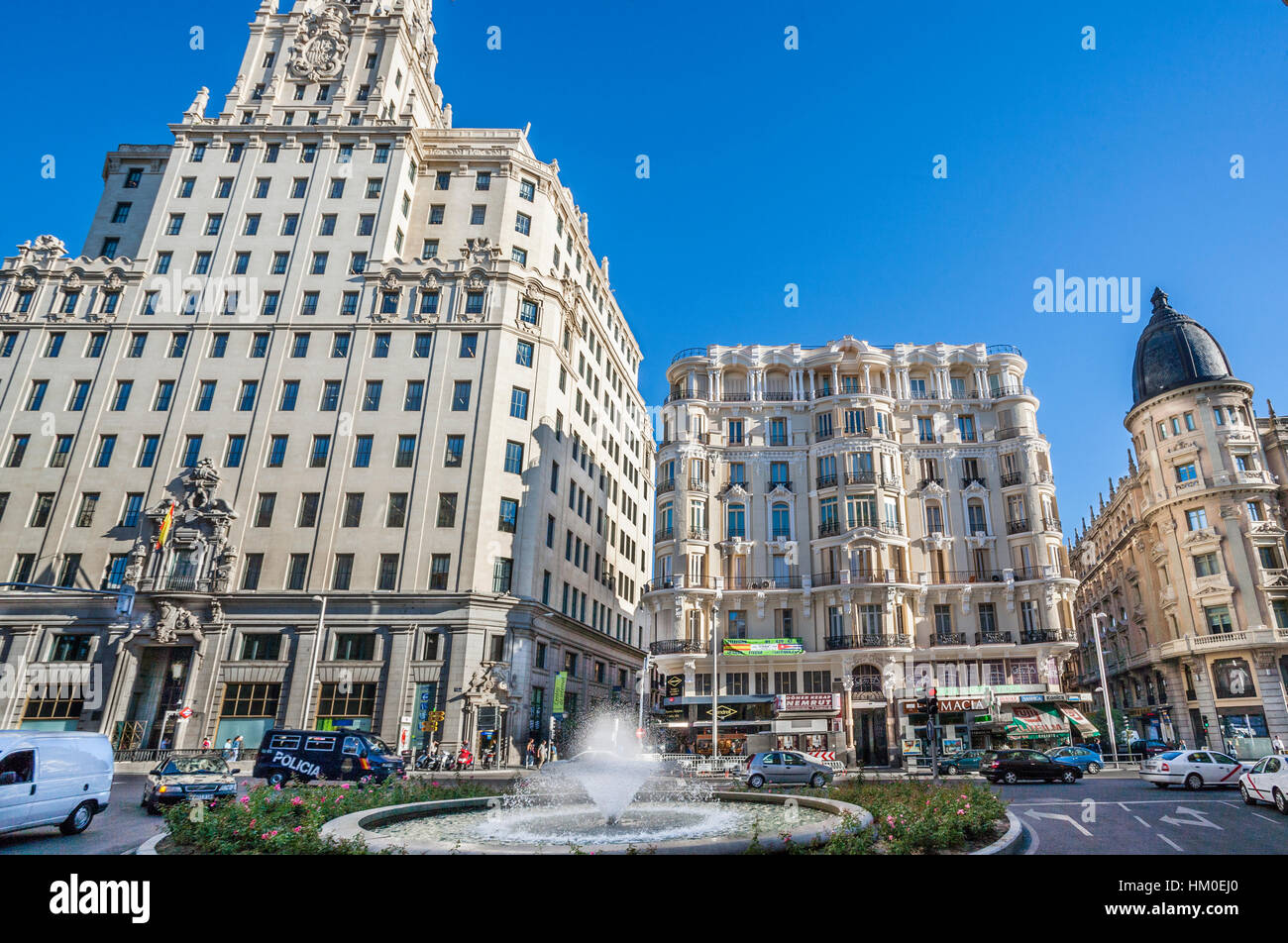 Spagna, Madrid, Centro, Edificio Telefónica e altri decorati sontuosamente grand edificious in Gran Via Foto Stock