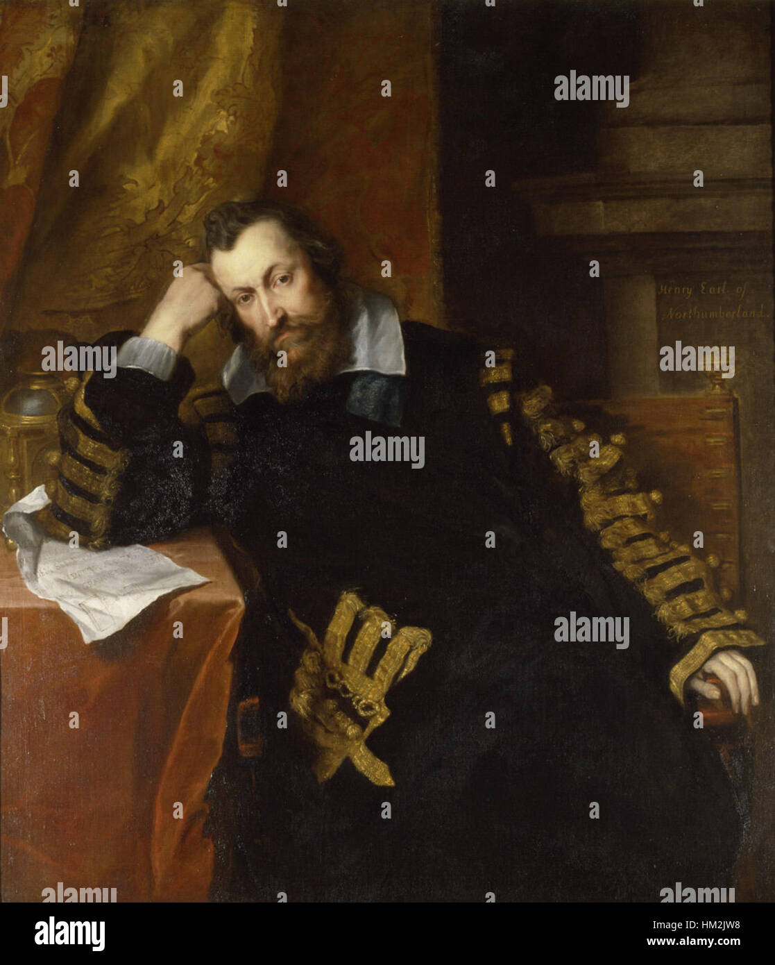 Un ritratto di Henry Percy, IX conte di Northumberland, dipinto durante il XVII secolo in stile classico. L'opera d'arte cattura la sua posa dignitosa, con dettagli in treccia d'oro sul suo abbigliamento, a simboleggiare il suo status nobile. Il dipinto fa parte della collezione di Petworth House and Park nel West Sussex, un esempio iconico di ritrattistica aristocratica britannica. Foto Stock