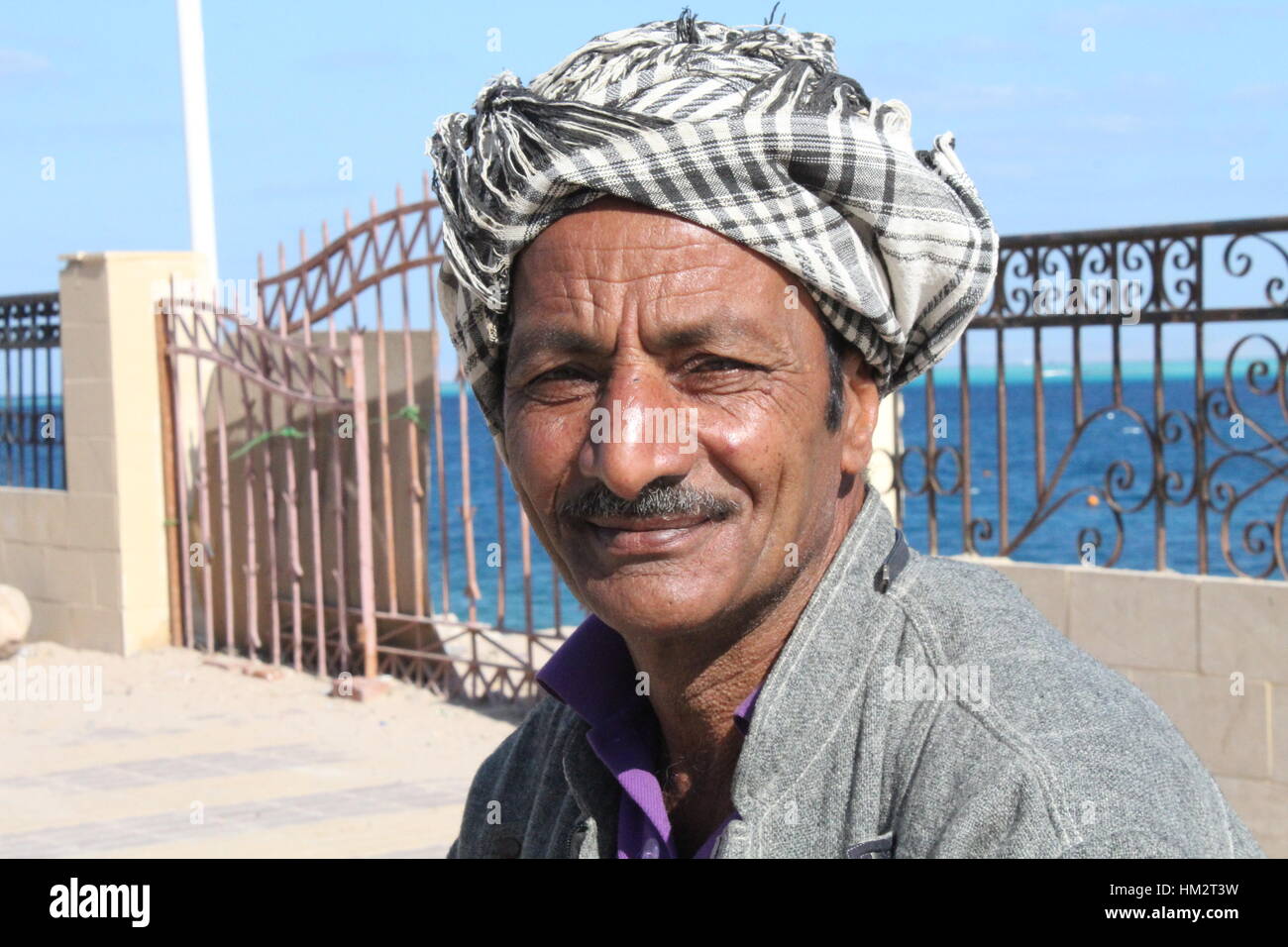 Ahmed, un condominio è custode. Hurghada, Egitto. Foto Stock