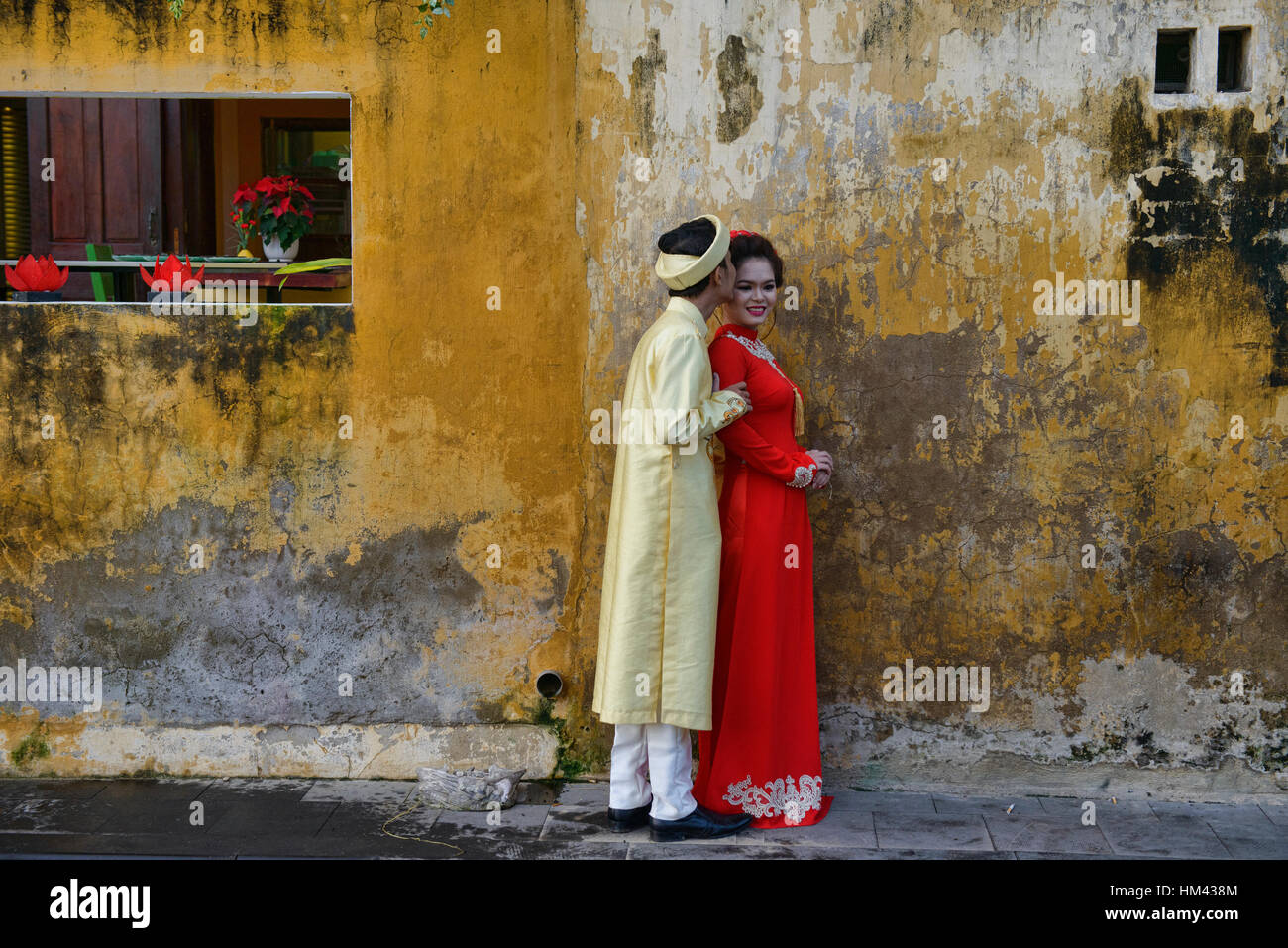 Beatitudine coniugale nella città vecchia di Hoi An, Vietnam Foto Stock