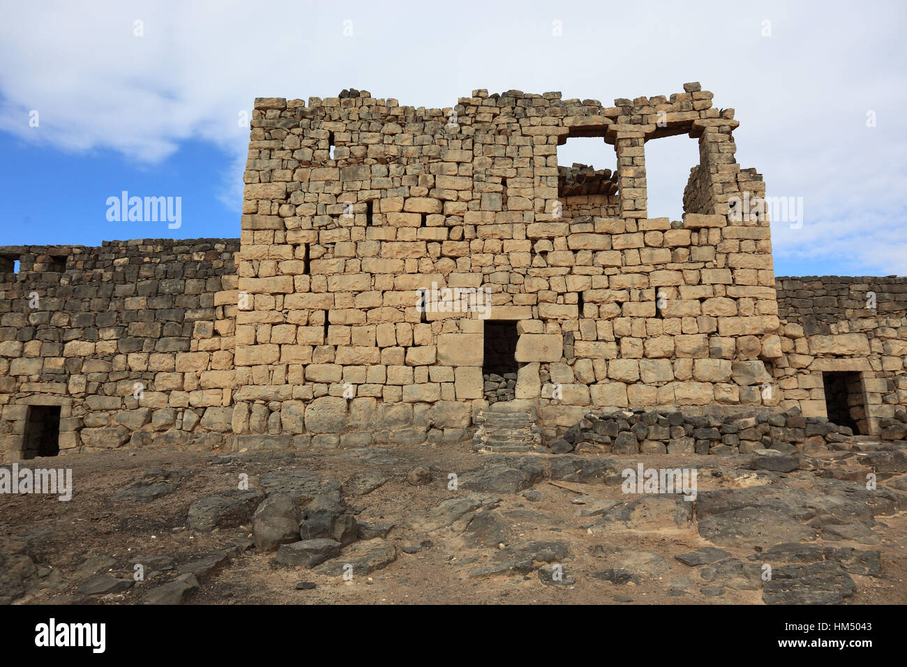 Qasr al-Azraq, Blu Fortezza, una fortezza di grandi dimensioni situato in Giordania. Si tratta di uno dei castelli del deserto Foto Stock