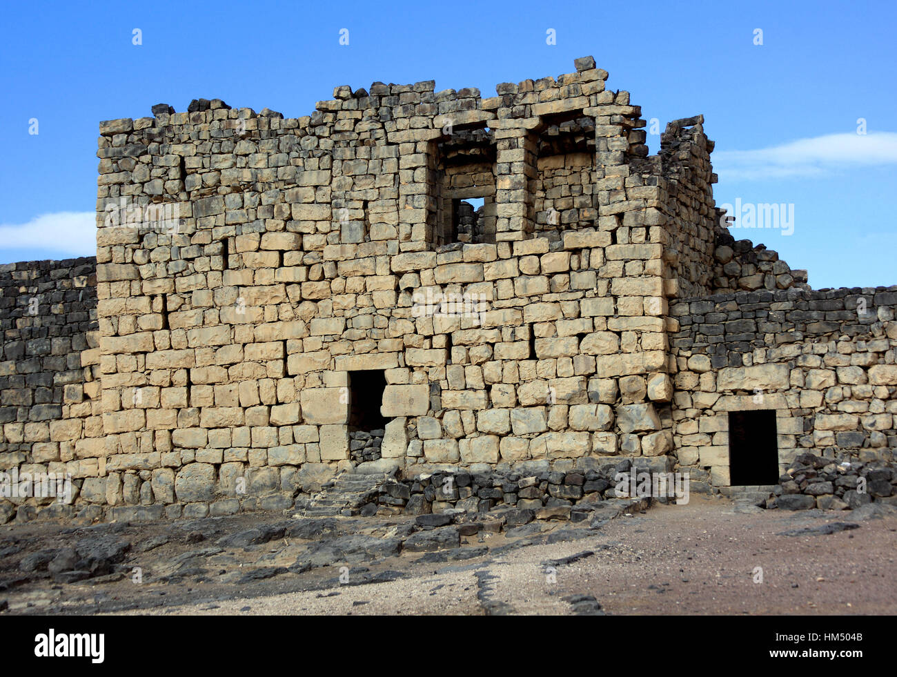 Qasr al-Azraq, Blu Fortezza, una fortezza di grandi dimensioni situato in Giordania. Si tratta di uno dei castelli del deserto Foto Stock