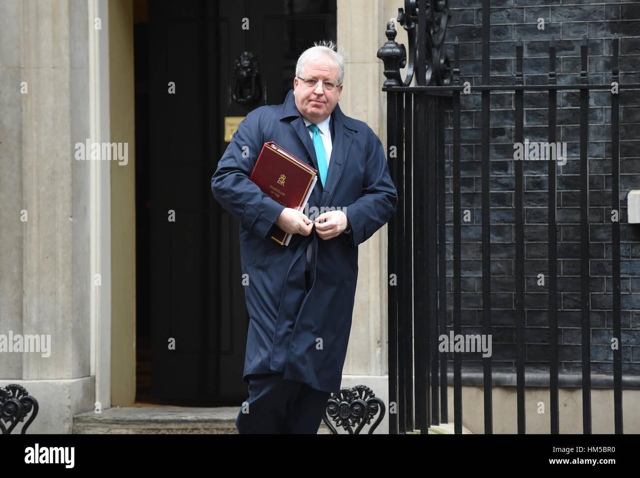 Cancelliere del Ducato di Lancaster Patrick McLoughlin lascia 10 Downing Street, Londra, dopo una riunione del gabinetto. Foto Stock
