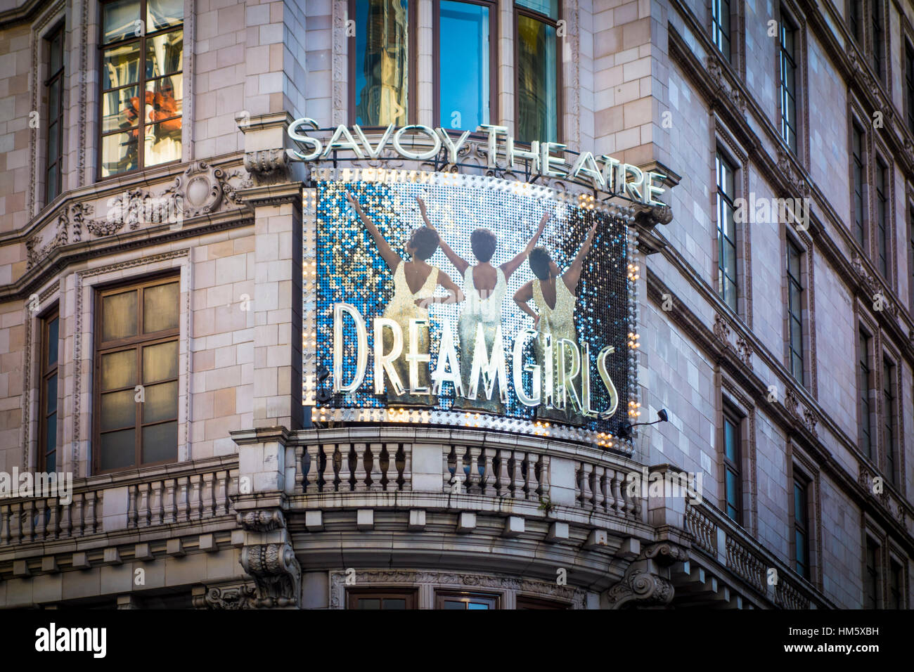 Dreamgirls firmare al di fuori del Savoy Theatre, London, Regno Unito Foto Stock