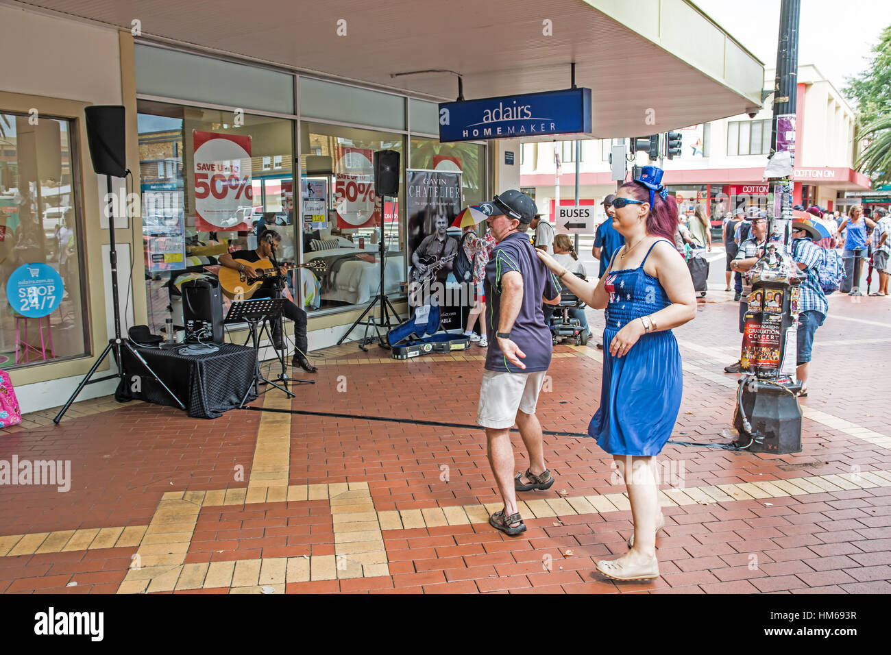 Dancing in the Street a Tamworth Country Music Festival. Foto Stock