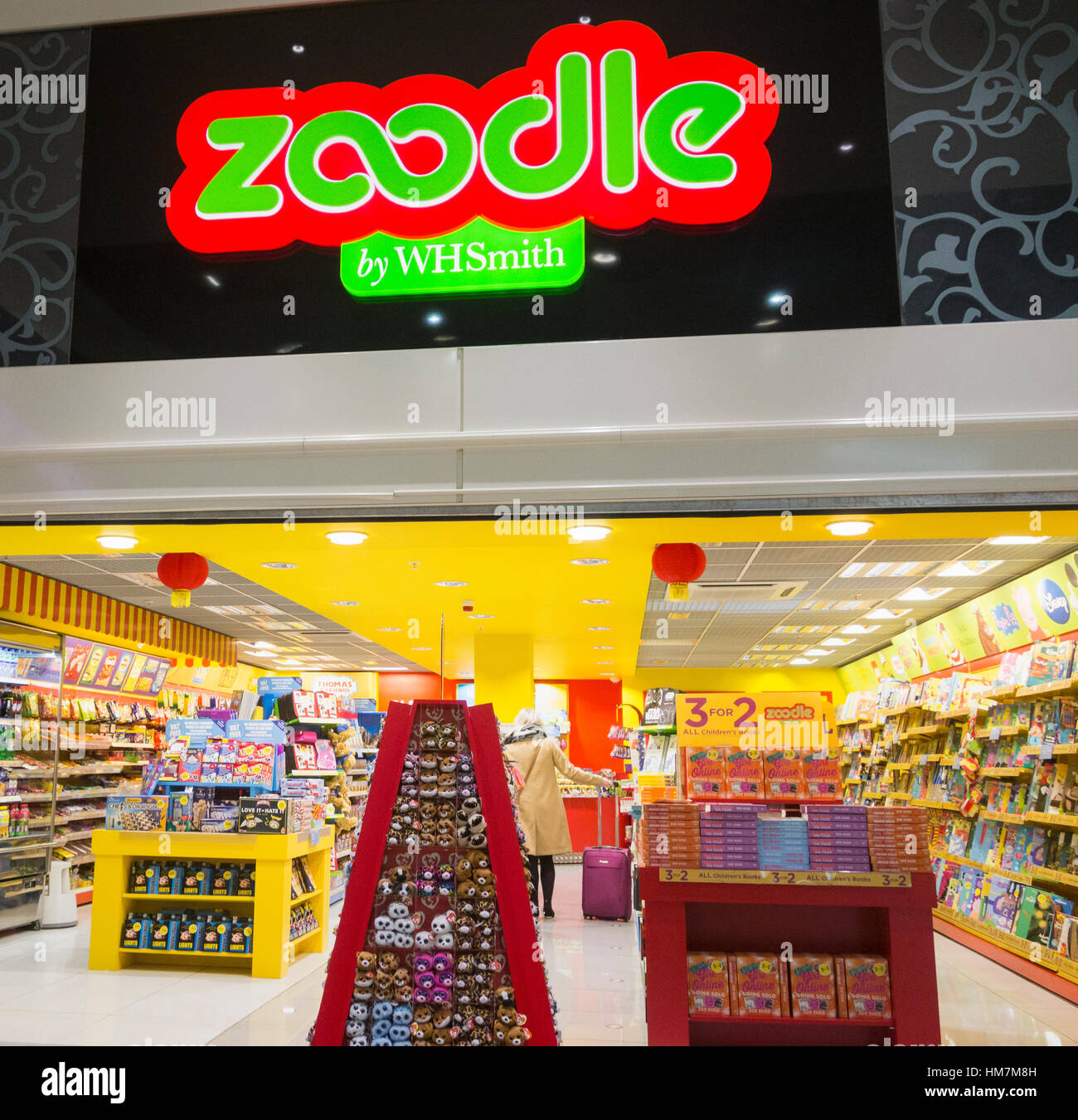 Zoodle shop in Manchester Airport duty free shopping zona. Regno Unito Foto Stock