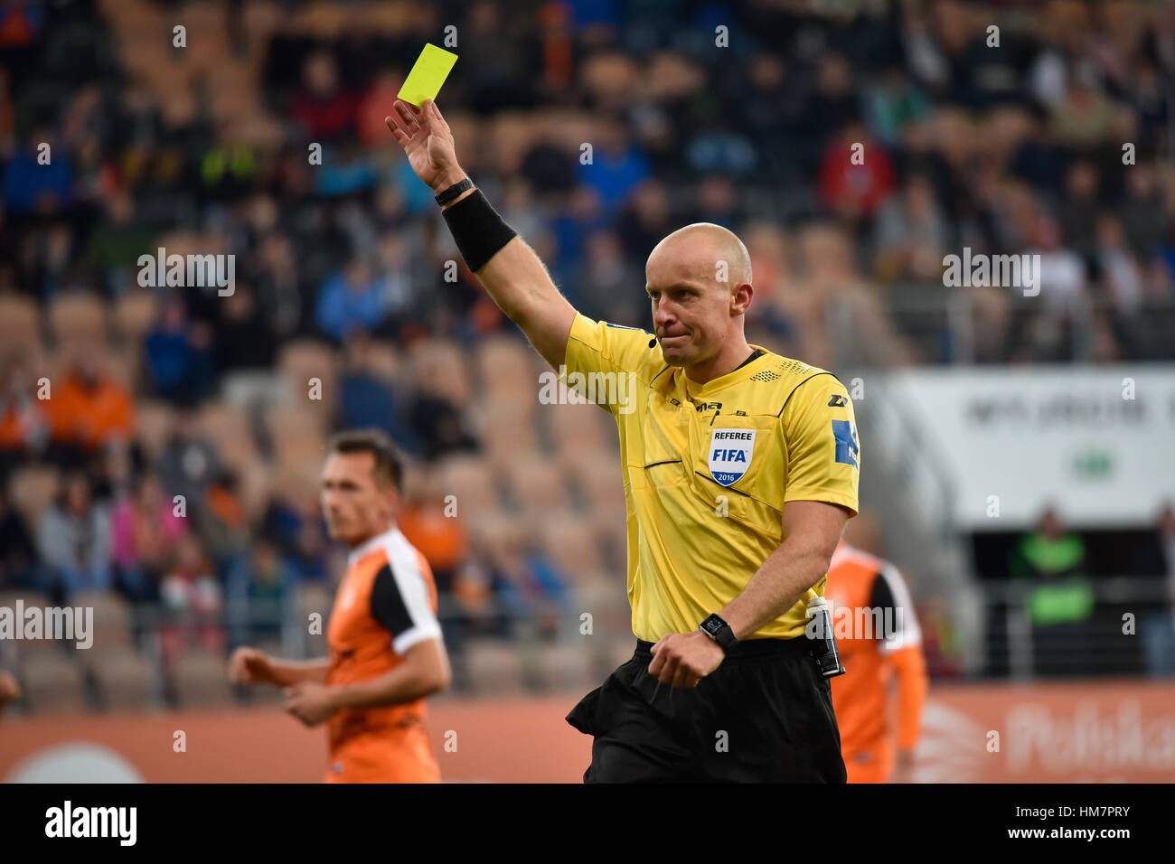 LUBIN, Polonia - 24 settembre 2016: corrispondenza polacco Premier League Ekstraklasa Lotto tra Legia Warszawa - KGHM Zaglebie Lubin 2:3. Arbitro Szymon Mar Foto Stock