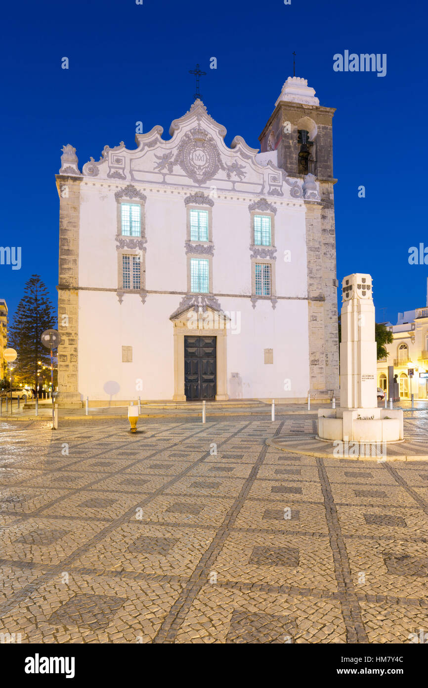 Igreja Matriz chiesa parrocchiale di notte, Olhao, Algarve, Portogallo, Europa Foto Stock