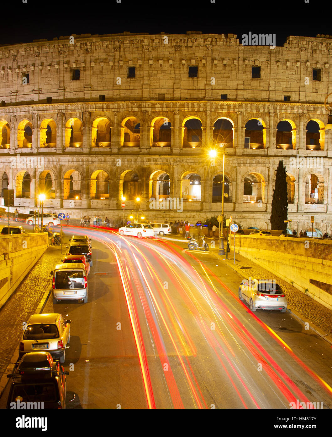 Colosseo vista notturna, Roma, Italia Foto Stock