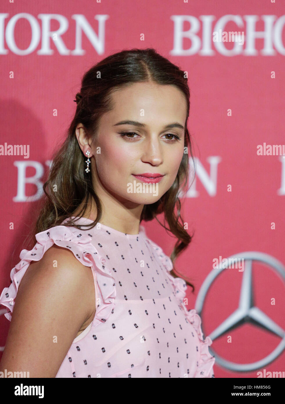 Alicia Vikander arriva a 2016 Palm Springs International Film Festival di gala del 2 gennaio 2016 in Palm Springs, California. Foto di Francesco Specker Foto Stock