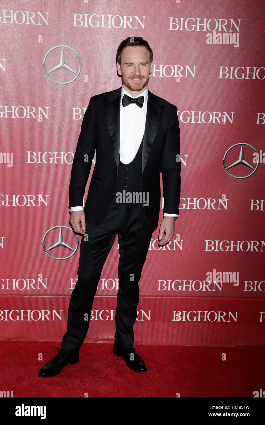 Michael Fassbender arriva a 2016 Palm Springs International Film Festival di gala del 2 gennaio 2016 in Palm Springs, California. Foto di Francesco Specker Foto Stock