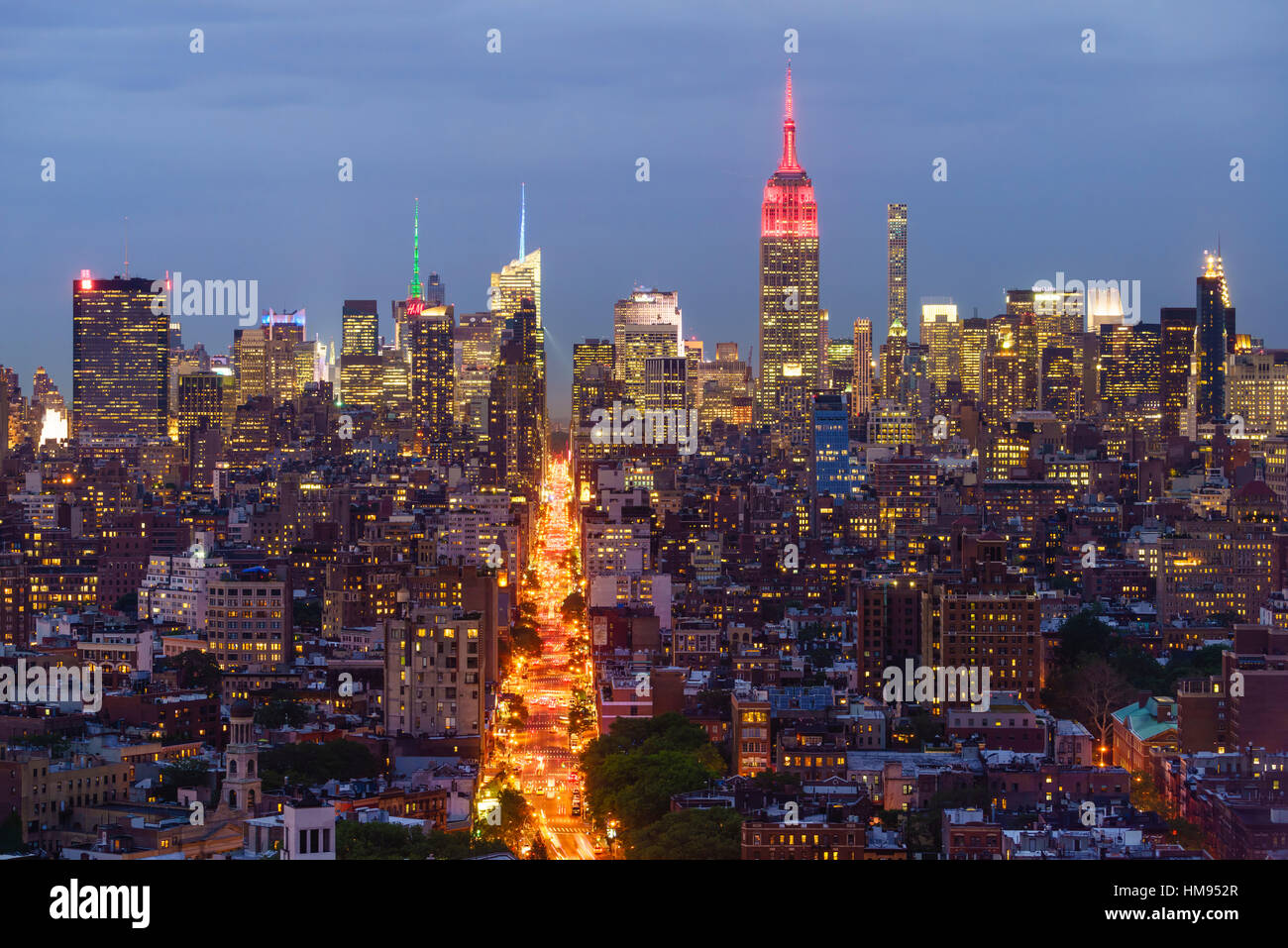Empire State Building e dello skyline della città, Manhattan, New York City, Stati Uniti d'America, America del Nord Foto Stock