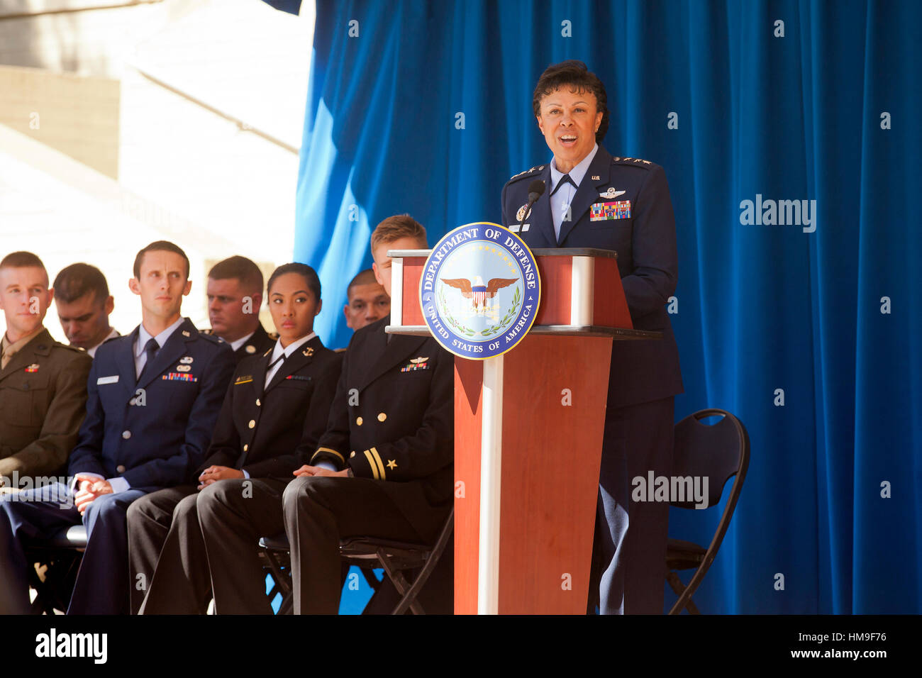 Washington, DC, Ottobre 03, 2016: Lt. Gen. Stayce D. Harris onori 2016 Olymians militare e Paralympians al Pentagono Foto Stock