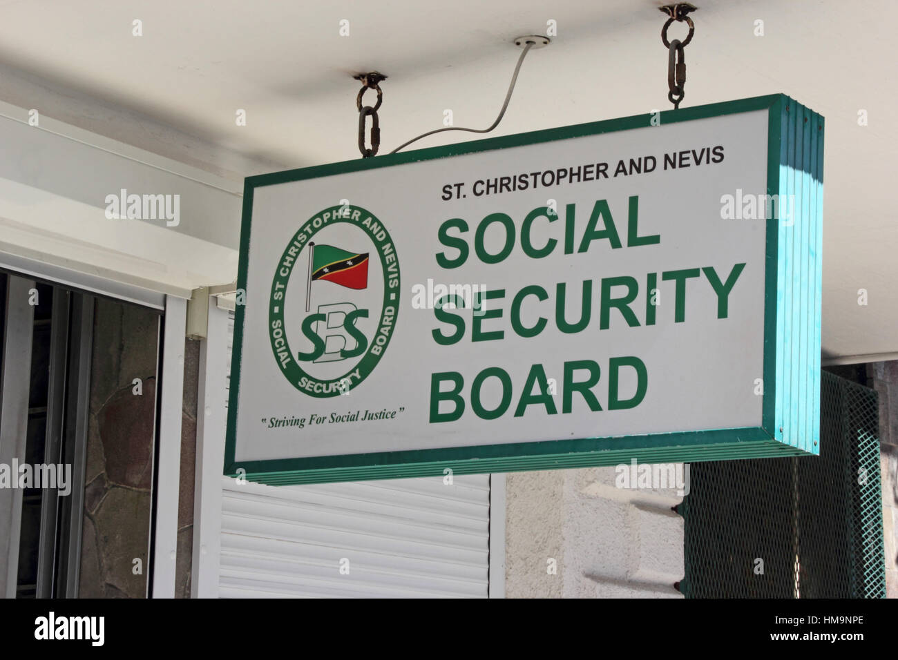 Segno esterno di sicurezza sociale Pensione office, St Kitts Foto Stock