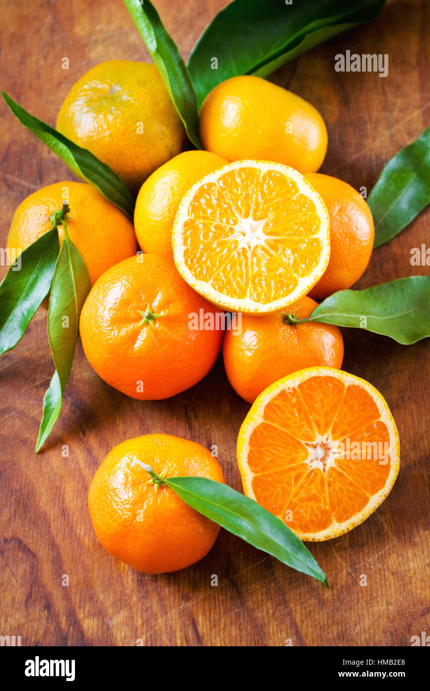 Composizione alimentare con i mandarini Foto Stock