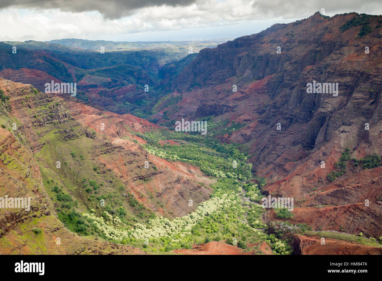 Vista aerea del Canyon di Waimea sulla Kauai, Hawaii, Stati Uniti d'America. Foto Stock