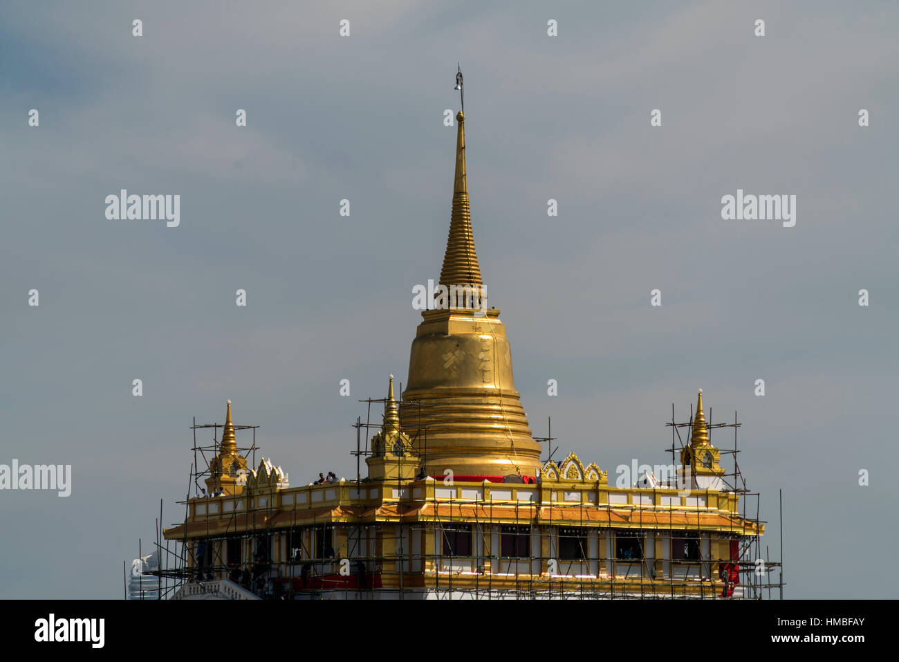 Golden chedi del Wat Saket o Golden Mount Temple, Bangkok, Thailandia, Asia Foto Stock