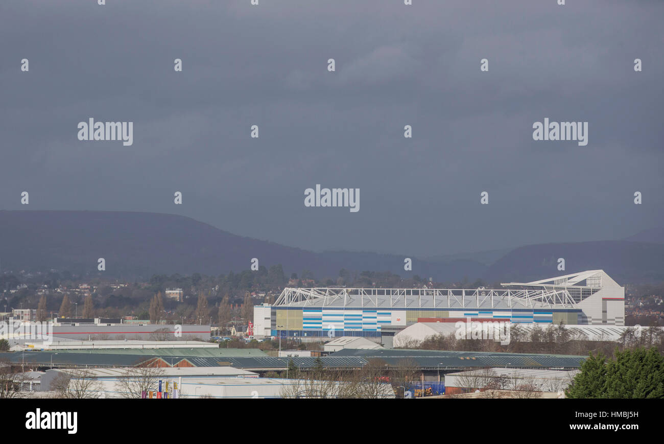 Vista in lontananza Cardiff City Stadium e la zona circostante. Foto Stock