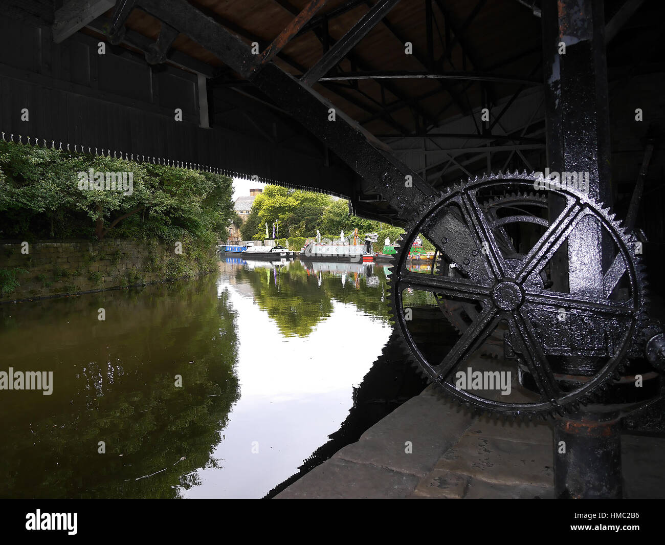 Il canale in occasione del festival di Leeds a Liverpool Canal a Burnley in Lancashire Foto Stock