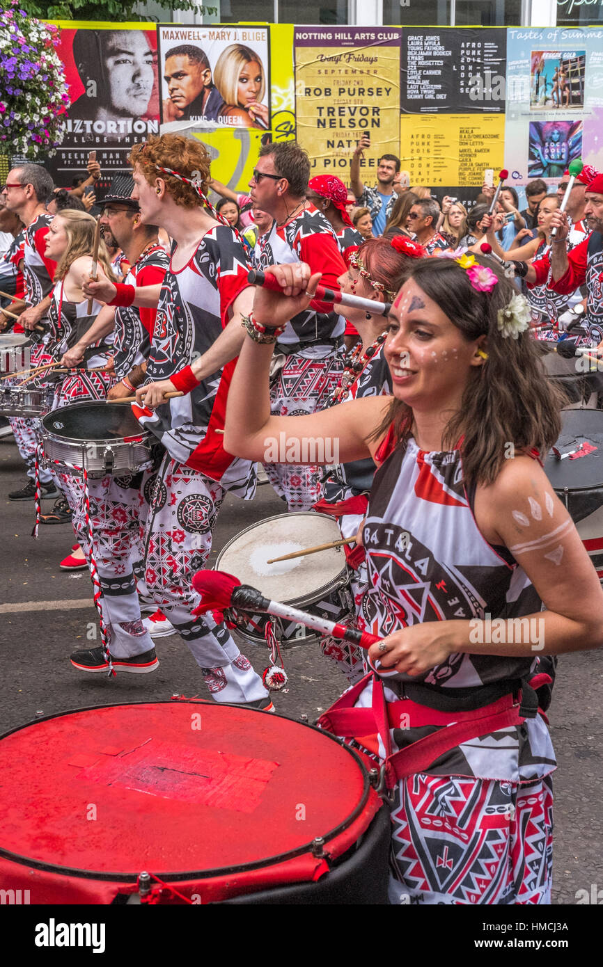 Carnevale di Notting Hill l'Europa è il più grande festival di strada con base a Londra, Inghilterra. Foto Stock
