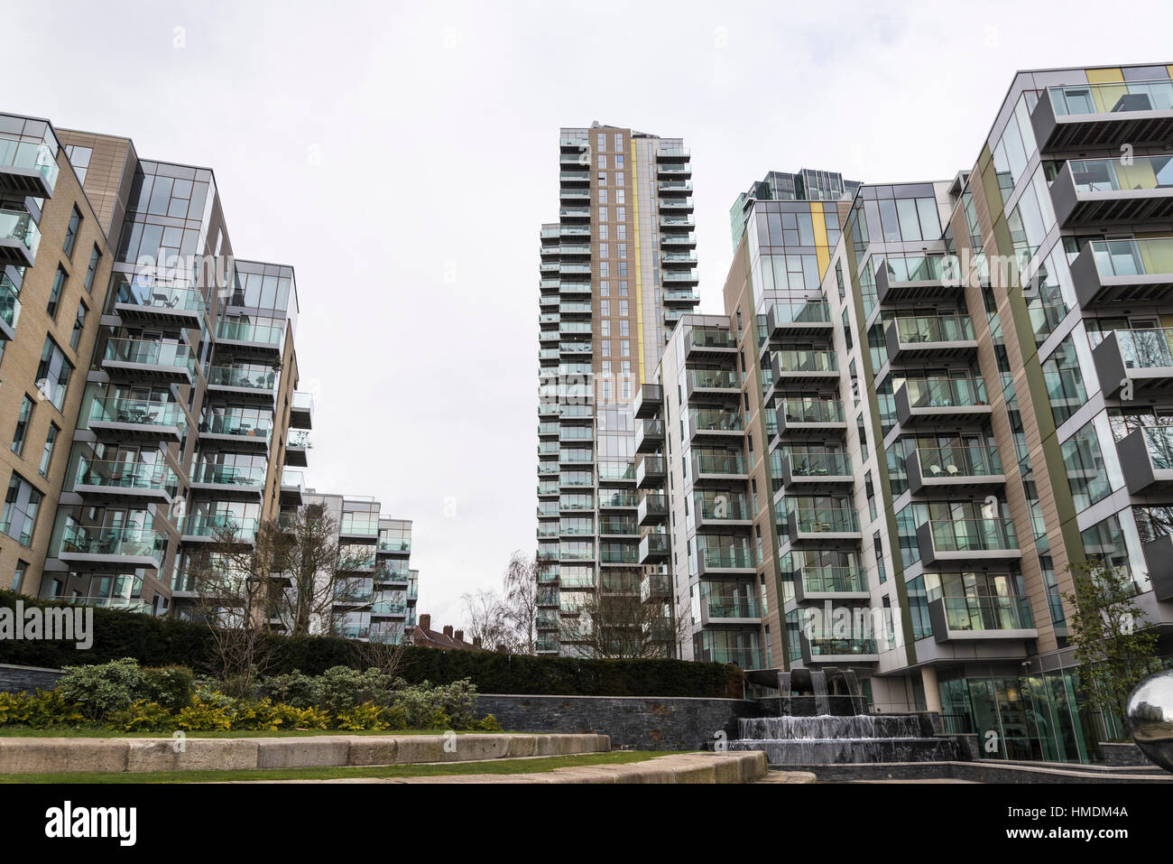 Woodberry Down, Nuovi appartamenti a Finsbury Park, London Borough of Hackney, Londra, Inghilterra, Regno Unito Foto Stock