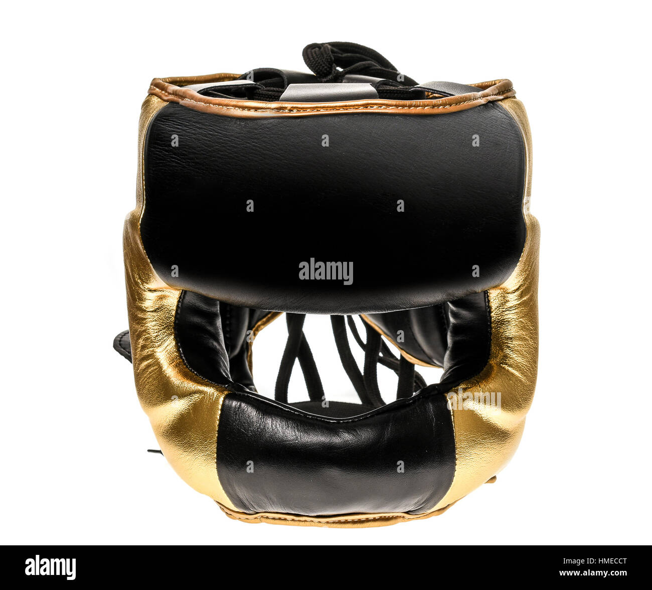 Protezione in pelle di inscatolamento casco ingranaggio di testa isolata su bianco. La protezione di sicurezza Equipaggiamento per contatto pieno di sport di combattimento. Foto Stock Protezione in pelle di inscatolamento casco ingranaggio di testa isolata su bianco. La protezione di sicurezza Equipaggiamento per contatto pieno di sport di combattimento. Foto Stock