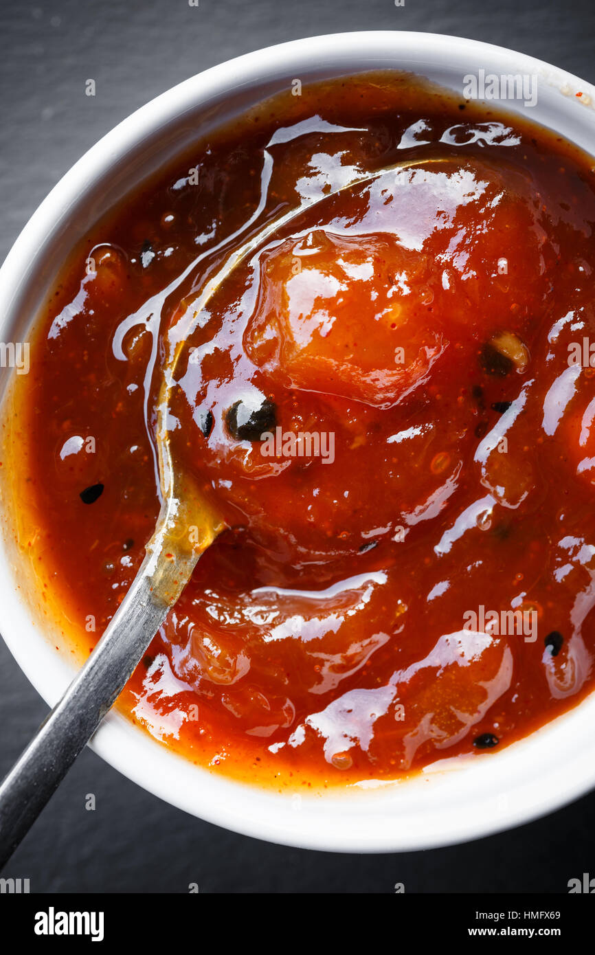 Ciotola di chutney di mango Foto Stock