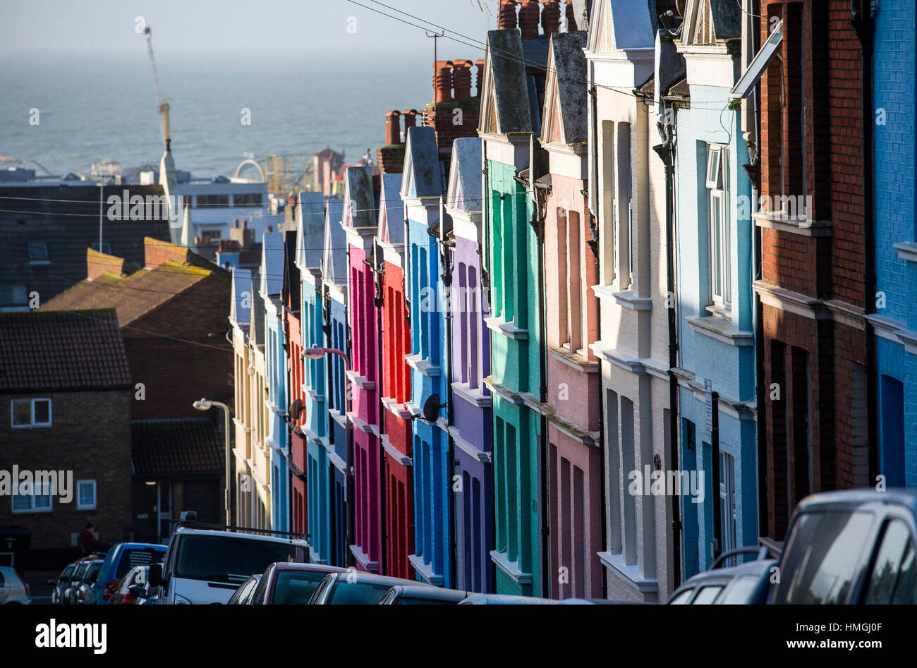 Il famoso multi colore Vittoriano dipinto di case a schiera in blaker street Brighton Regno Unito fotografia scattata da simon dack Foto Stock
