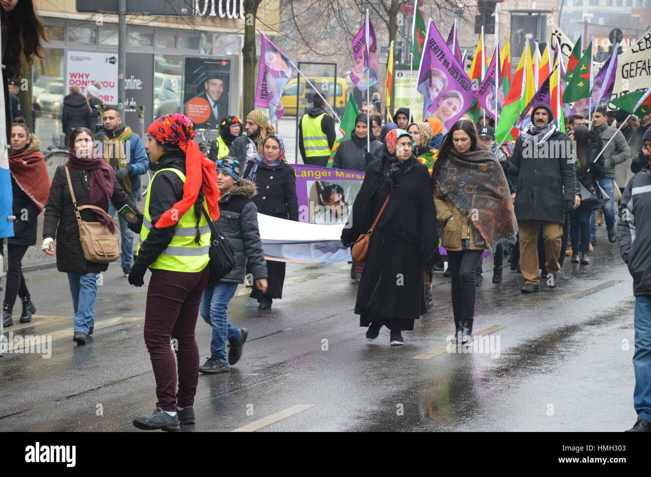 Berlino, Germania. 3 febbraio, 2017. Marzo per il leader del PKK Abdullah Ocalan nel credito di Berlino: Markku Rainer Peltonen/Alamy Live News Foto Stock