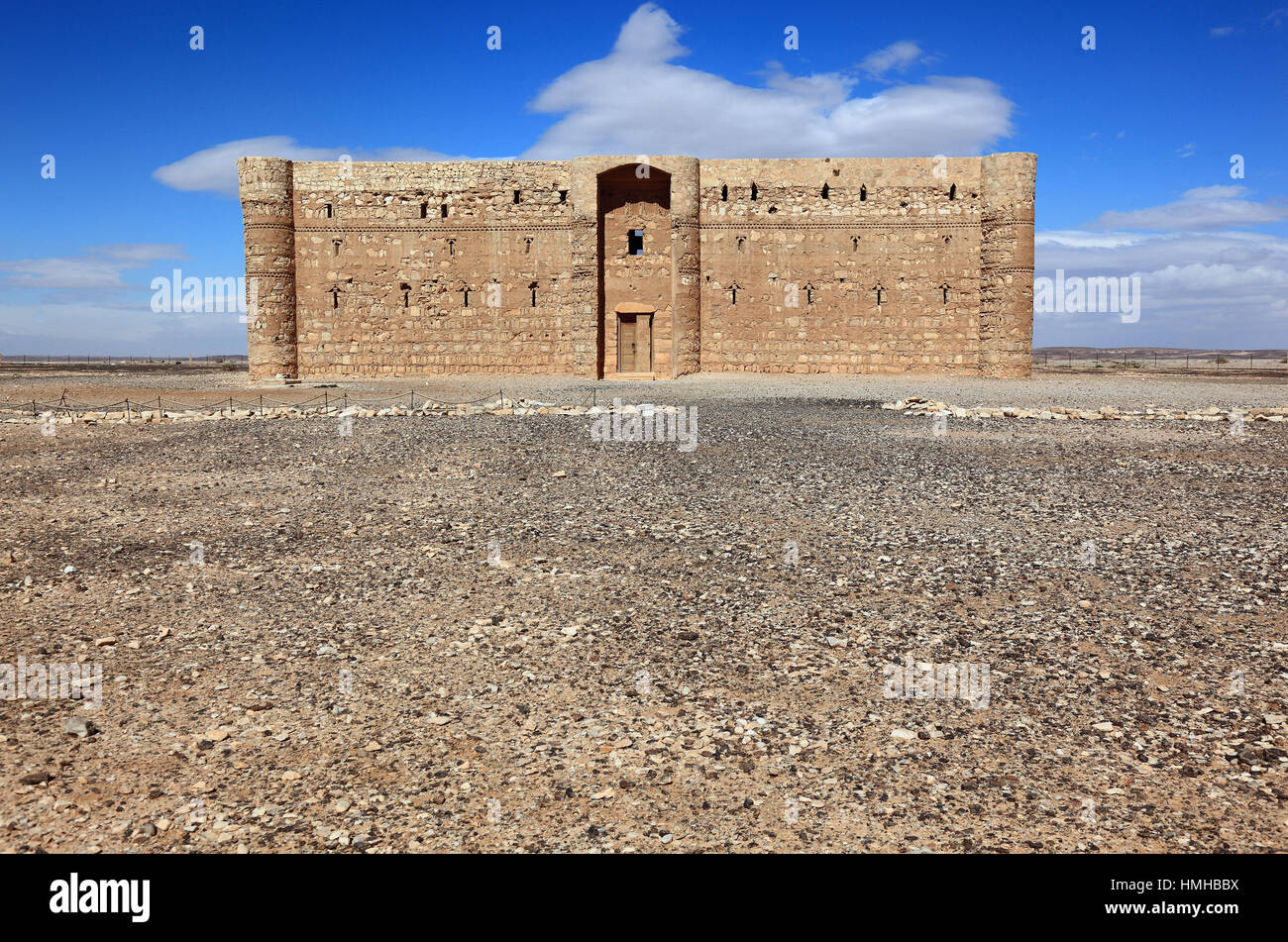 Qasr Kharana, Qasr al-Harrana, Qasr al-Kharanah, Kharaneh o Hraneh, uno dei più noti dei castelli del deserto si trova nella parte orientale della Giordania Foto Stock