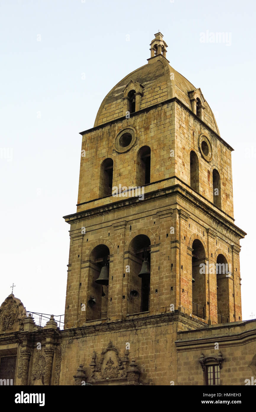 La Basilica di San Francisco. È situato sulla Plaza San Francisco nel centro di La Paz Foto Stock