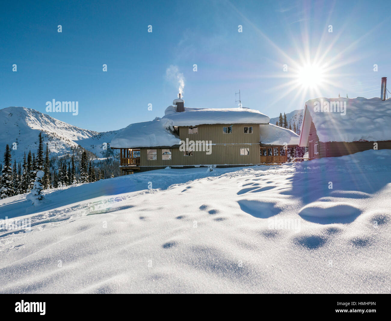 Telecomando Sentry backcountry Lodge; 6920 ft; Esplanade gamma; Selkirk gamma; British Columbia; Canada Foto Stock