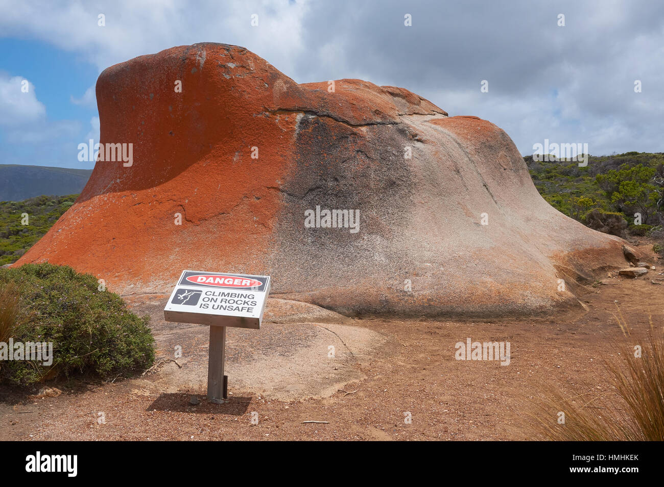 Incredibile e big red rock lungo l'australiano costa sud Foto Stock