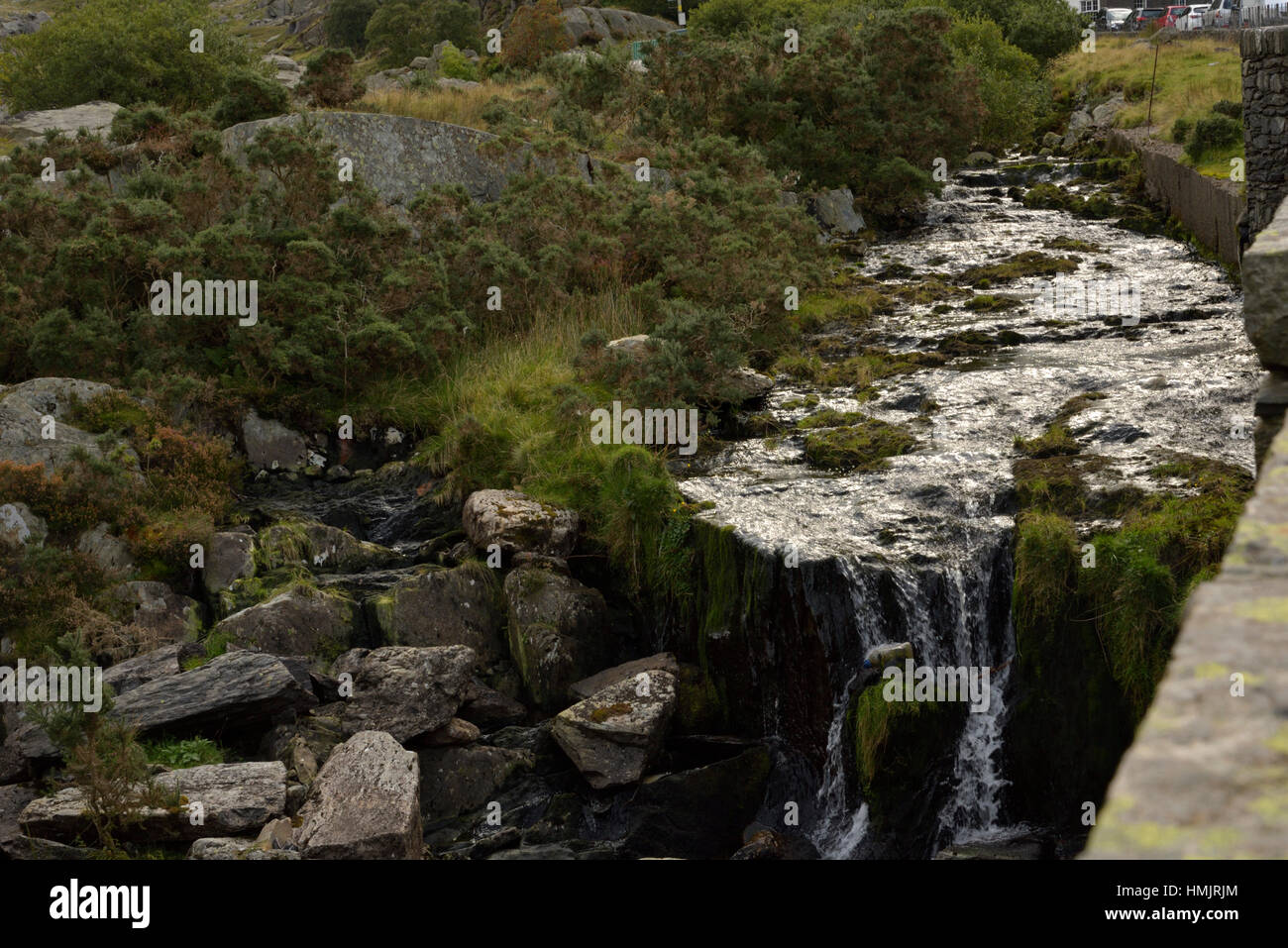 Stream appena al di sopra del Ogwen cade Foto Stock