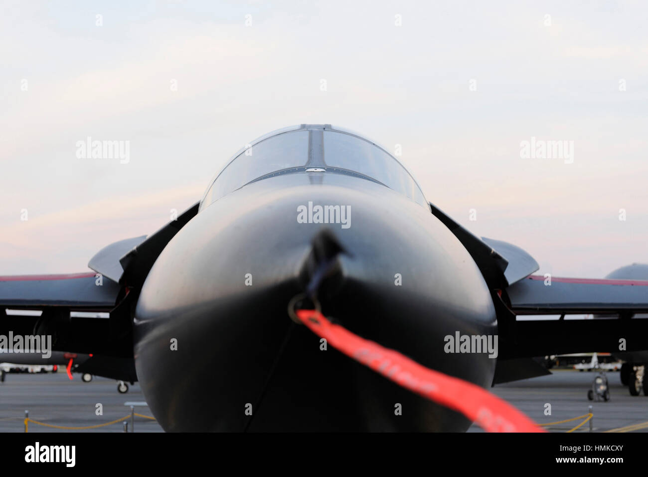 Naso Royal Australian Air Force RAAF General Dynamics F-111C Aardvark parcheggiato in statico-display a Singapore-Airshow 2010 Foto Stock