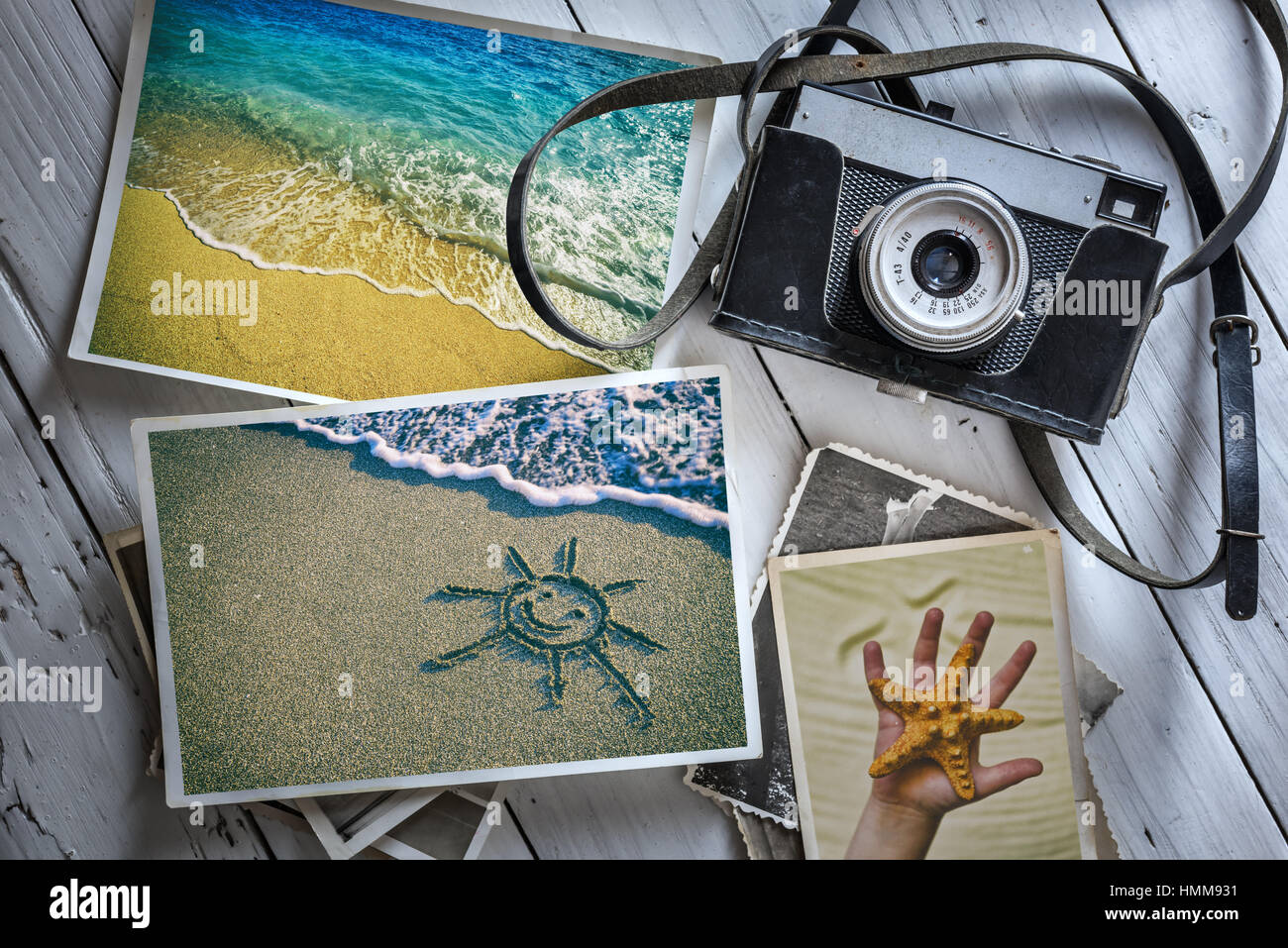 Concetto di fotografia con la vecchia fotocamera e foto Foto Stock