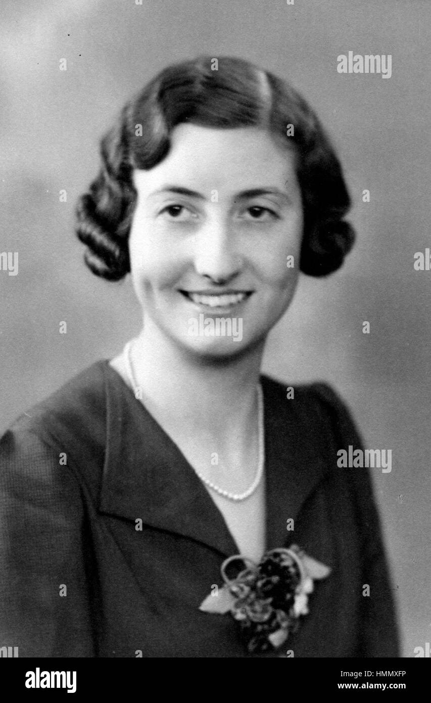 Signora inglese di circa 1935 Foto Stock