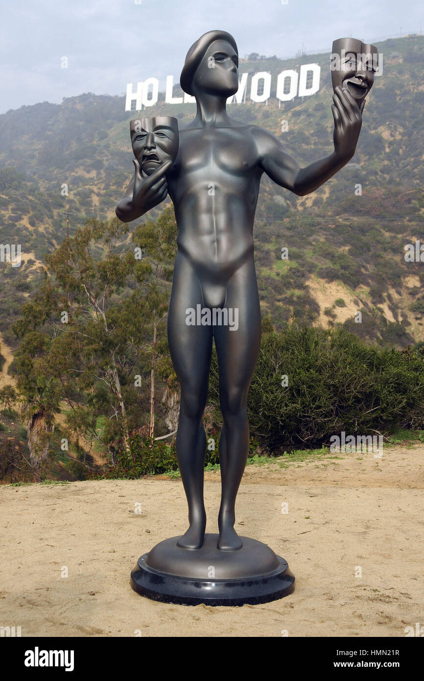 Hollywood, CA, Stati Uniti d'America. Xx gen, 2015. 20 Gennaio 2015 - Hollywood, California - Il SAG attore statuetta, atmosfera. Nella celebrazione della ventunesima Annual Screen Actors Guild Awards, il SAG attore statuetta visiti il segno di Hollywood. Photo credit: Byron Purvis/AdMedia Credito: Byron Purvis/AdMedia/ZUMA filo/Alamy Live News Foto Stock