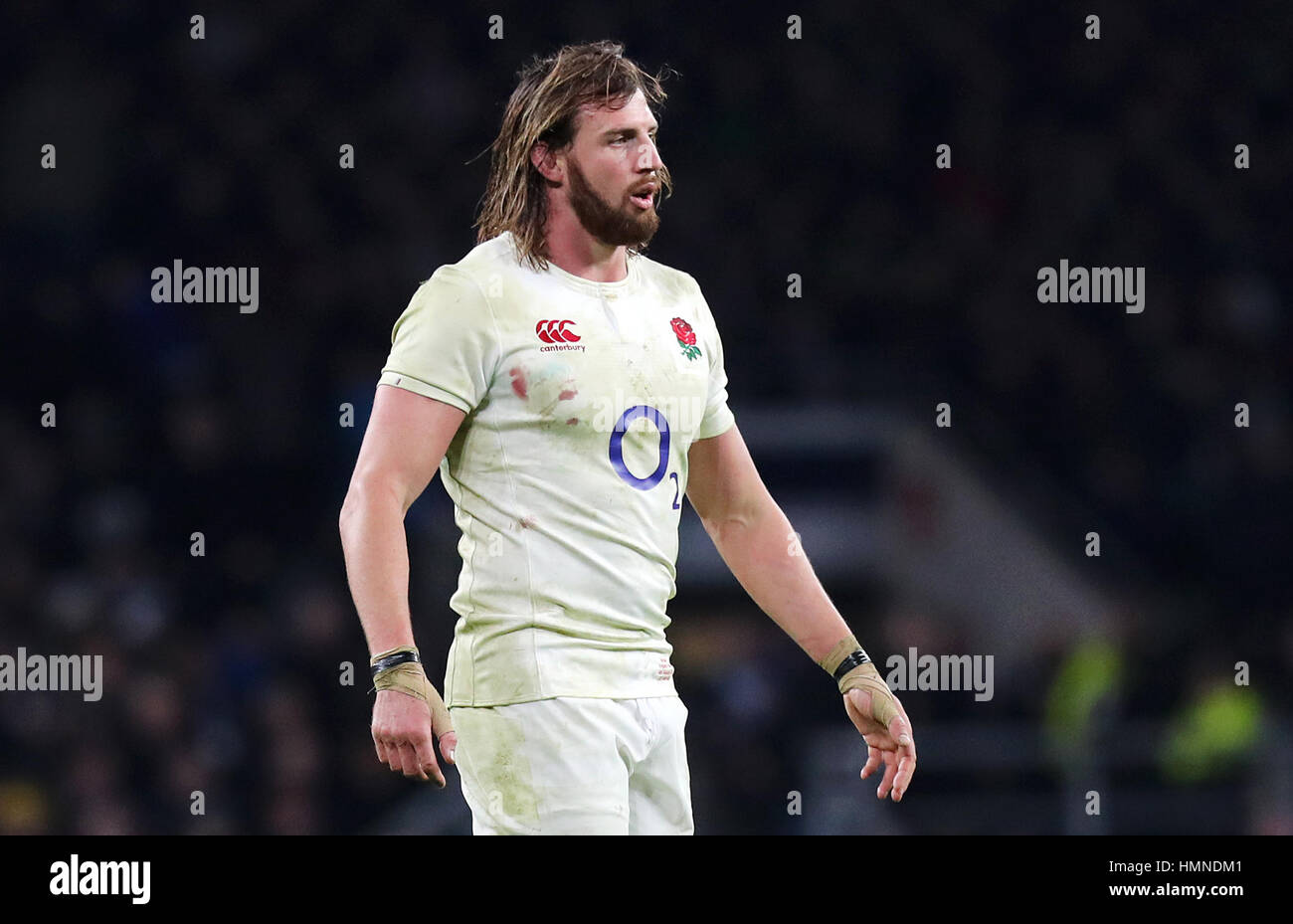 Tom Wood dell'Inghilterra durante la partita RBS 6 Nations al Twickenham Stadium, Londra. PREMERE ASSOCIAZIONE foto. Data immagine: Sabato 4 febbraio 2017. Vedi la storia della PA RUGBYU Inghilterra. Il credito fotografico dovrebbe essere: Gareth Fuller/PA Wire. . Foto Stock