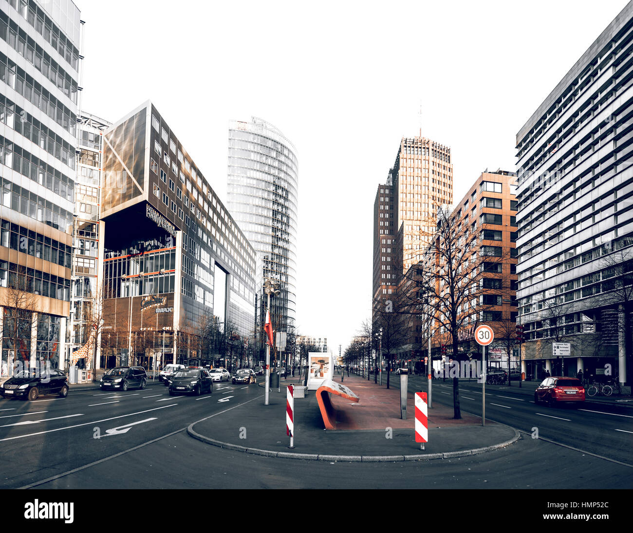 Berlino, Germania - 22 gennaio 2017. La potsdamer platz è uno dei luoghi più importanti di Berlino. Situato nel quartiere di Mitte e è un attirare Foto Stock