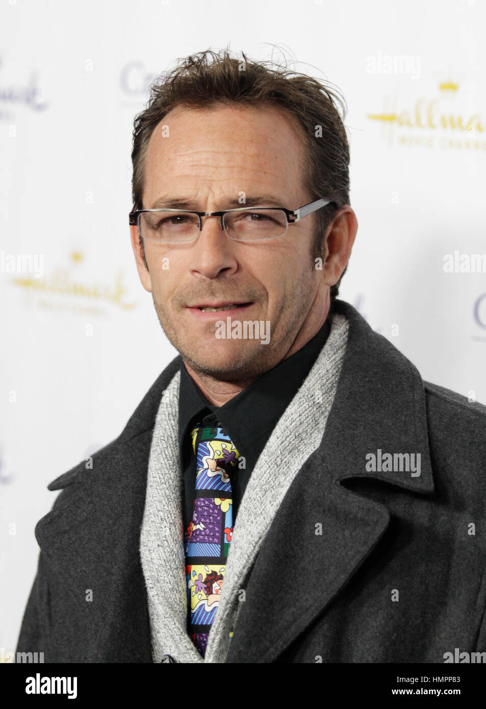 Luke Perry arriva l'Hallmark Channel e Hallmark Movie Channel Inverno 2013 premere di gala del 4 gennaio 2013, a Pasadena, in California. Foto di Francesco Specker Foto Stock