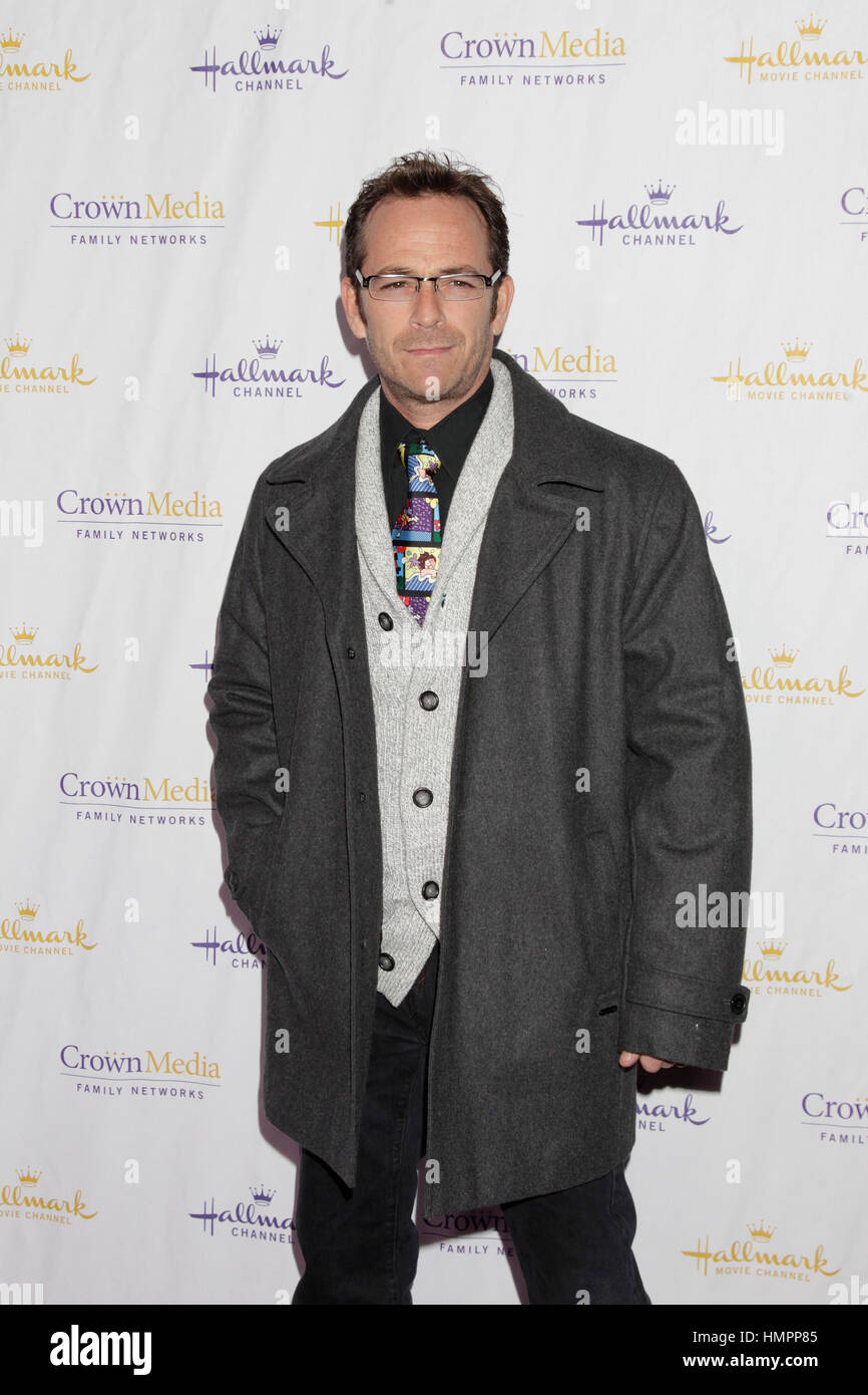 Luke Perry arriva l'Hallmark Channel e Hallmark Movie Channel Inverno 2013 premere di gala del 4 gennaio 2013, a Pasadena, in California. Foto di Francesco Specker Foto Stock