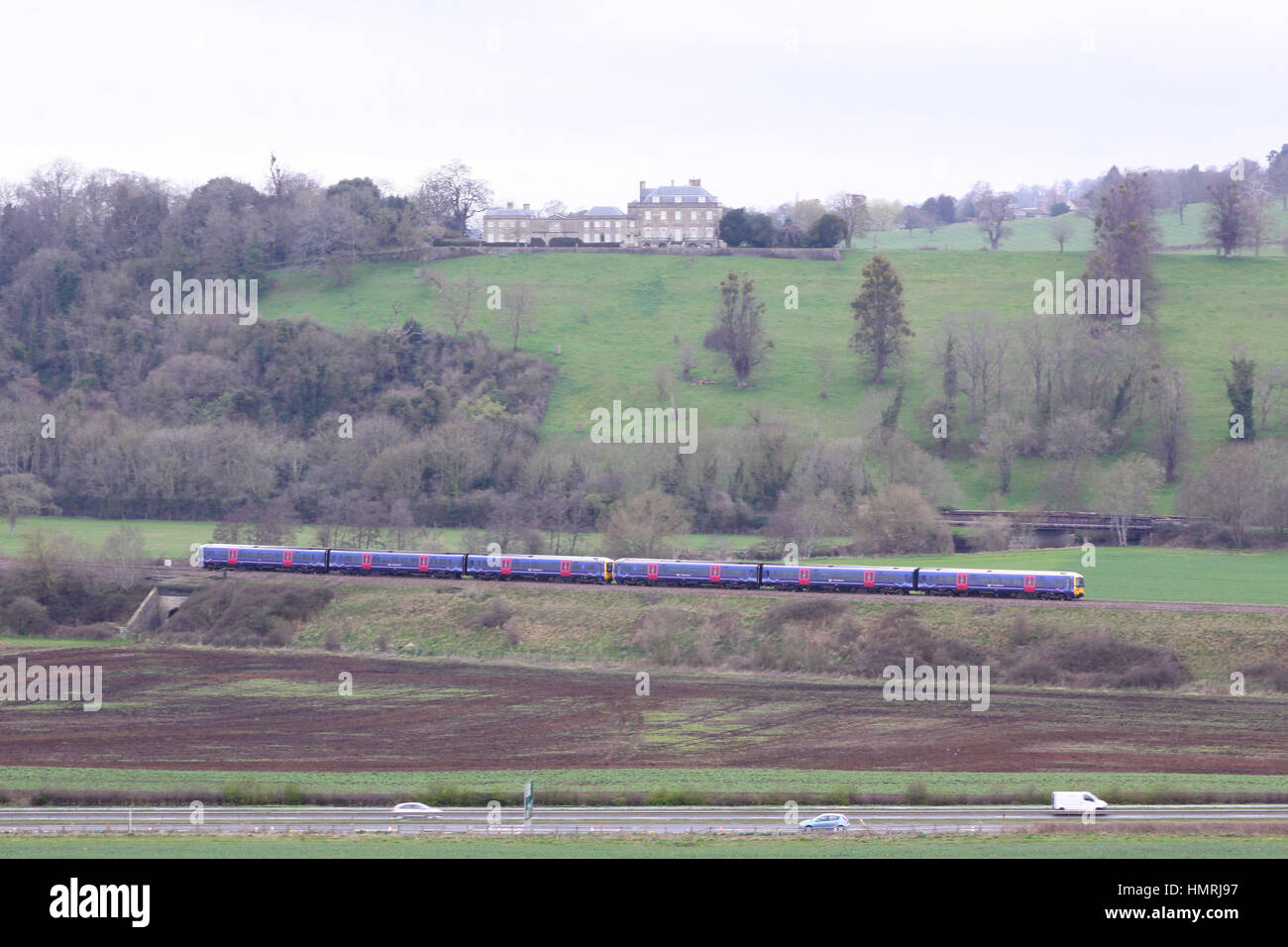 Prima Great Western Railway Classe 166 ABB Networker Turbo Express Treno DMU passando Kelson, bagno da Bristol Temple Meads Foto Stock