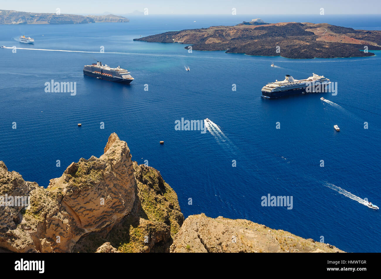 Vista dalla Fira di caldera mare, Santorini Foto Stock